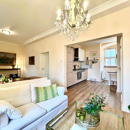 Alte Foersterei - Elegantes Apartment In Der Historischen Hinterburg Schlitz - Nahe Fulda Und Bad Hersfeld Luaran gambar